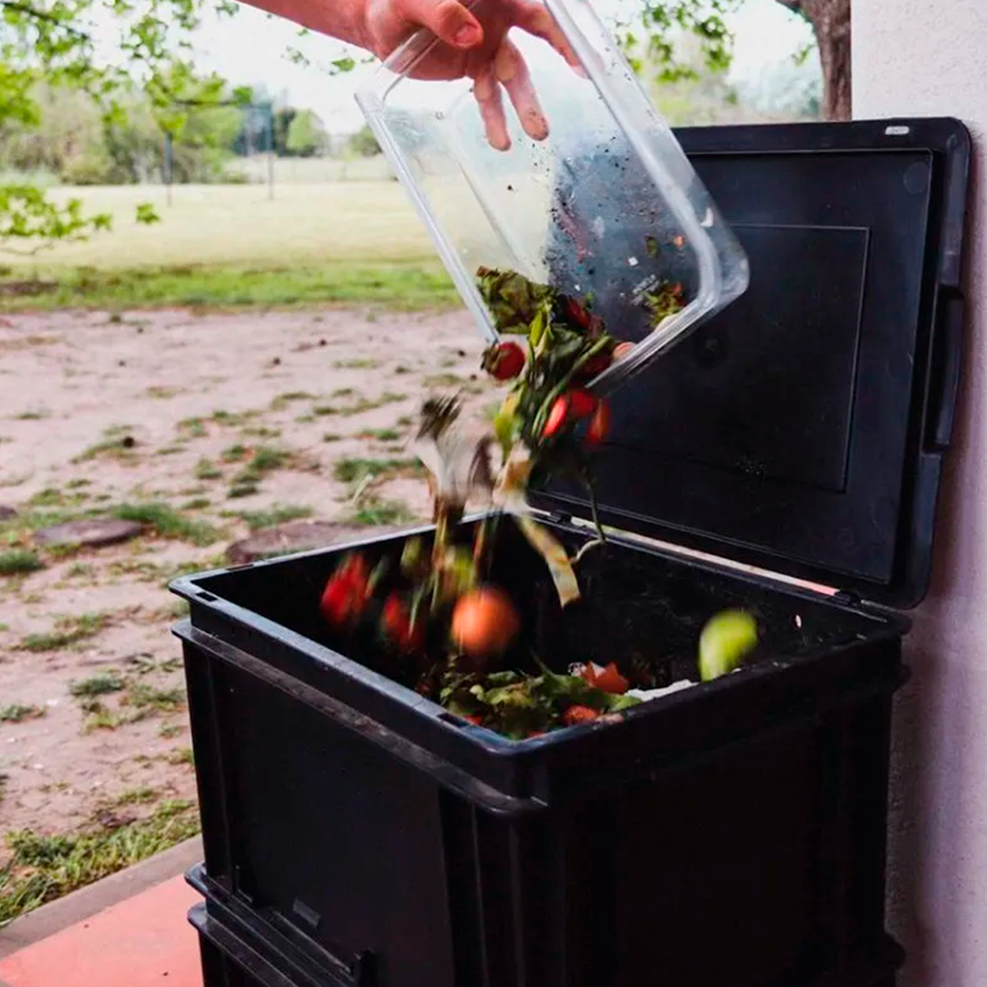 10 Gallon Compost Bin Cup Kit - Odorless Recycled Plastic | Compact Design for Indoors and Outdoors | Easy Assembly | 15.3x11.8x17.3